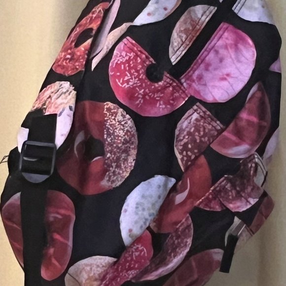 Accessory Innovations Donut Backpack - Picture 3 of 10